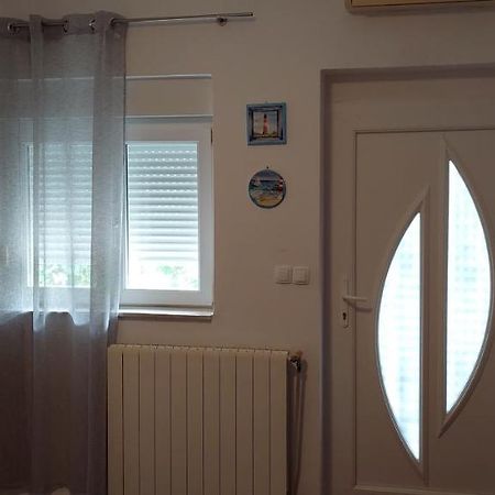 Apartments Matic Омишаль Екстер'єр фото